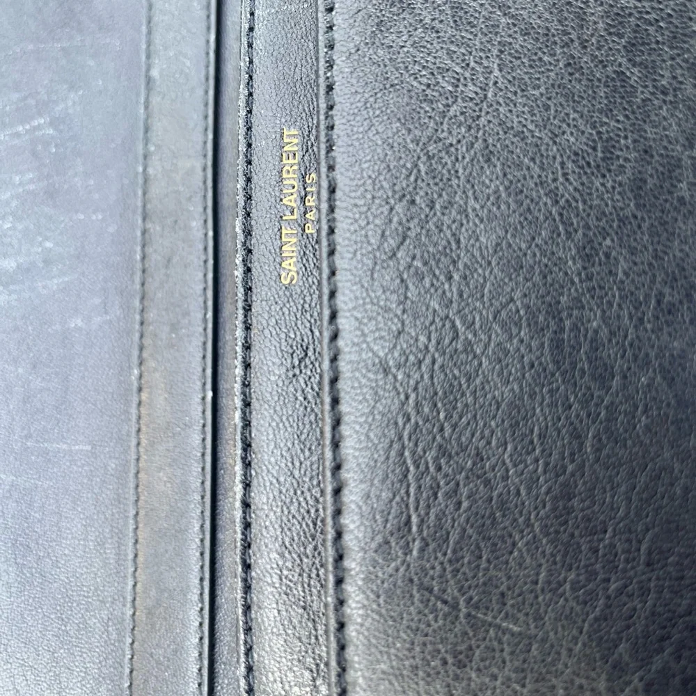 Saint Laurent  Quilted Leather Shoulder Bag in Navy with Gold YSL Logo - Picture 15 of 16